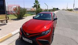 تۆیۆتا کامری